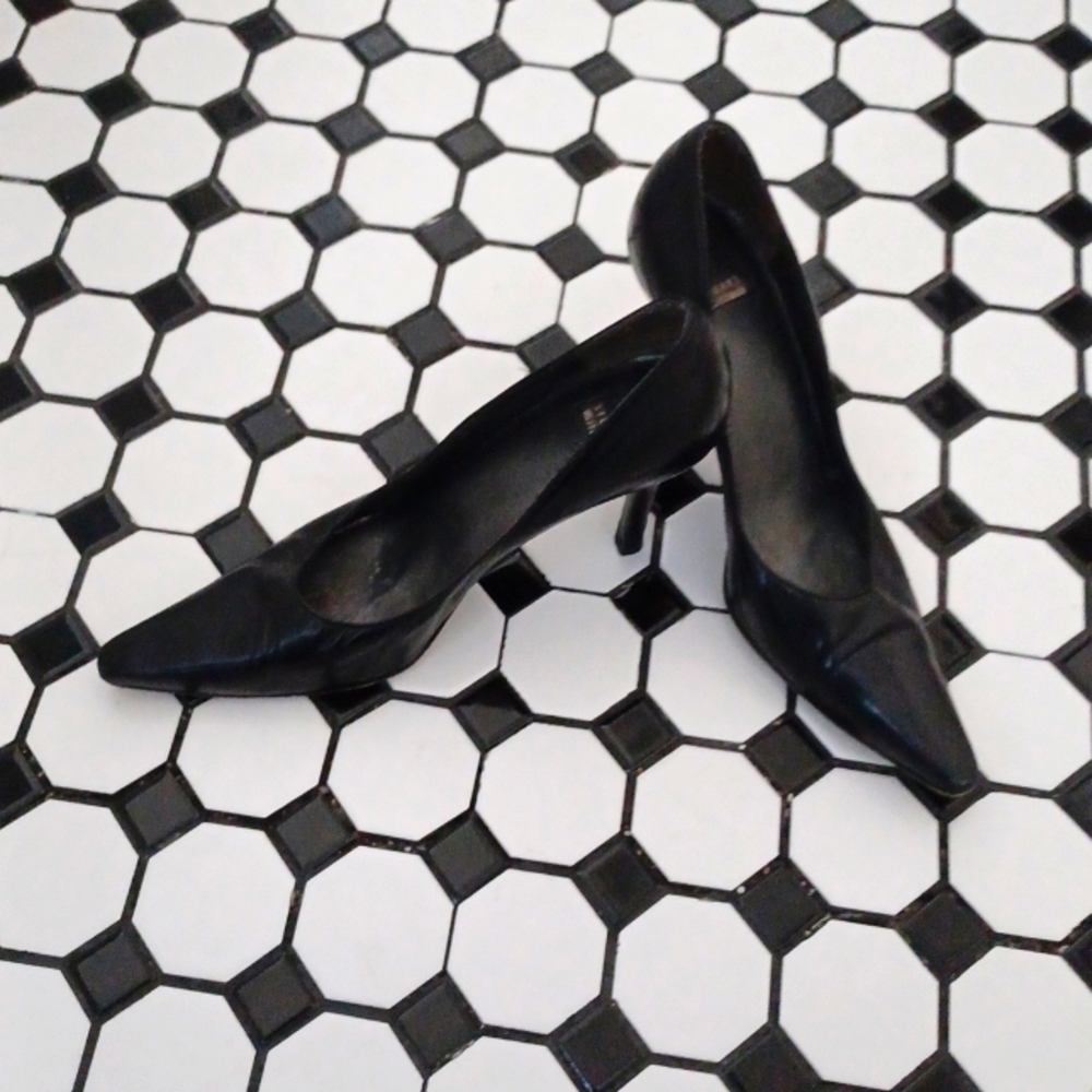 Stuart Weitzman Black Heals